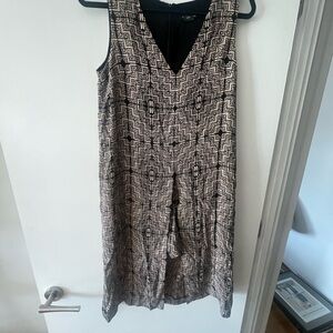 Club Monaco Black and Cream Geometric V-Neck Outfit